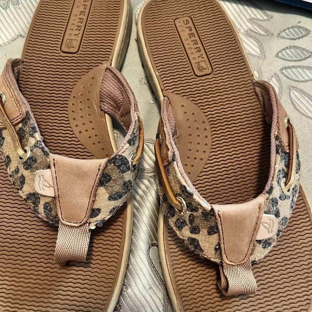 Sperry Flip Flop Sandals- Brand New with Leopard Print- Size 6 - Picture 1 of 3